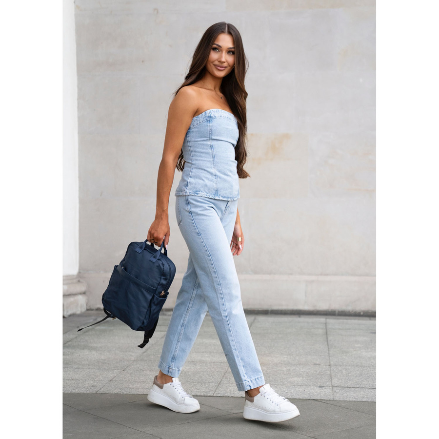 Granatowy, nylonowy plecak damski na regulowanych szelkach zamykany suwakiem - Peterson