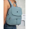Niebieski plecak damski z poliestru z klapką zamykaną na magnes - Peterson