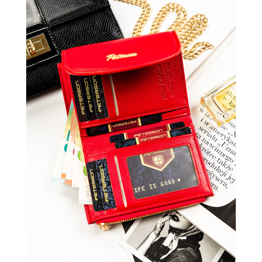 Poziomy, czerwony i gładki portfel damski ze skóry ekologicznej zamykany zatrzaskiem magnetycznym - Peterson