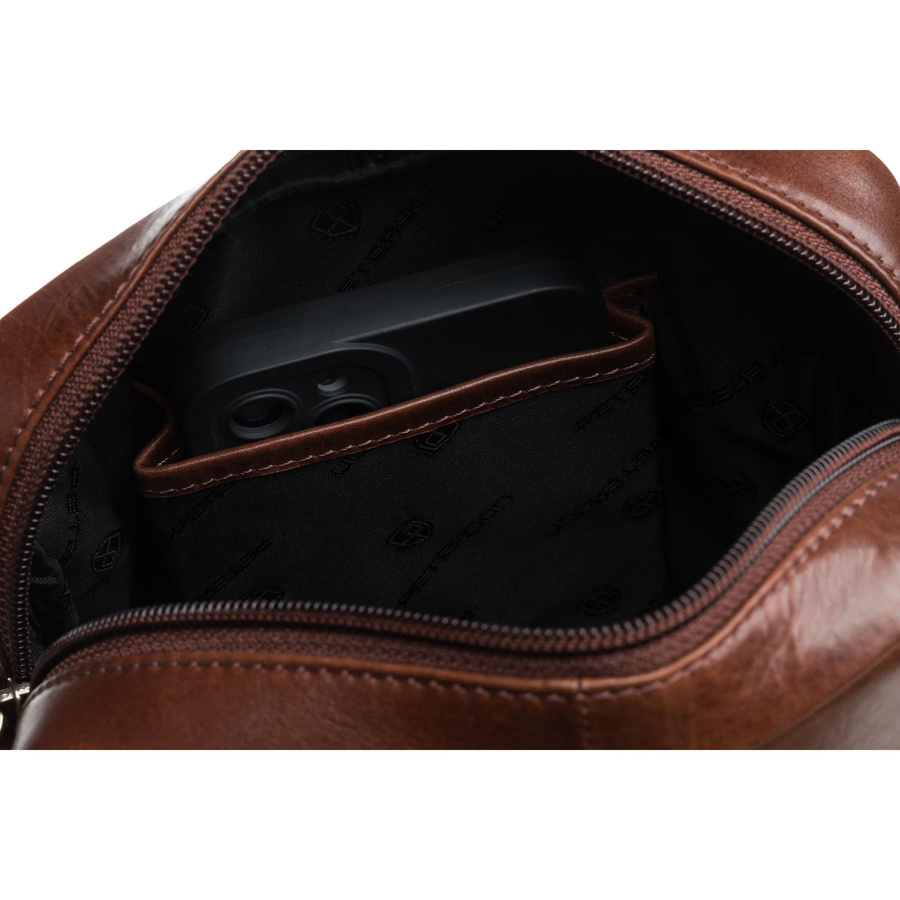 Brązowa, jednokomorowa listonoszka męska ze skóry naturalnej - Peterson