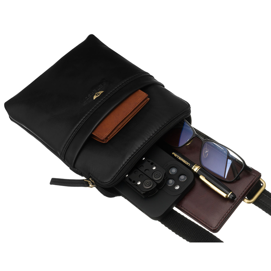 Czarna, praktyczna listonoszka męska ze skóry naturalnej z kieszeniami zewnętrznymi i etui w zestawie - Peterson