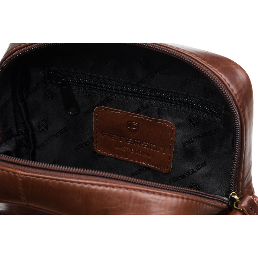 Skórzana listonoszka męska w brązowym kolorze, zamykana na złoty suwak w zestawie z saszetką - Peterson