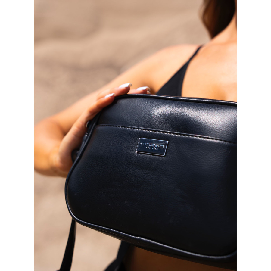 Czarna, klasyczna listonoszka damska crossbody z eko skóry dwa paski w komplecie Peterson