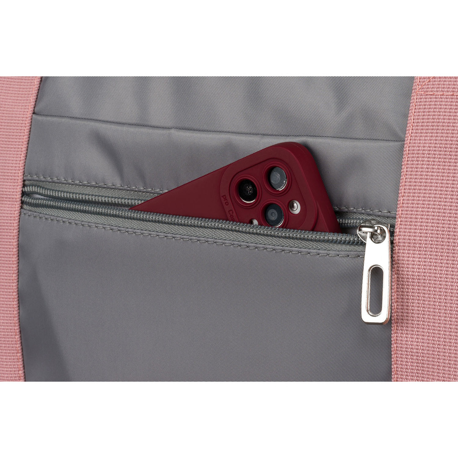 Sportowa torba podróżna z poliestru w szaro-różowym kolorze zamykana na suwak - Peterson