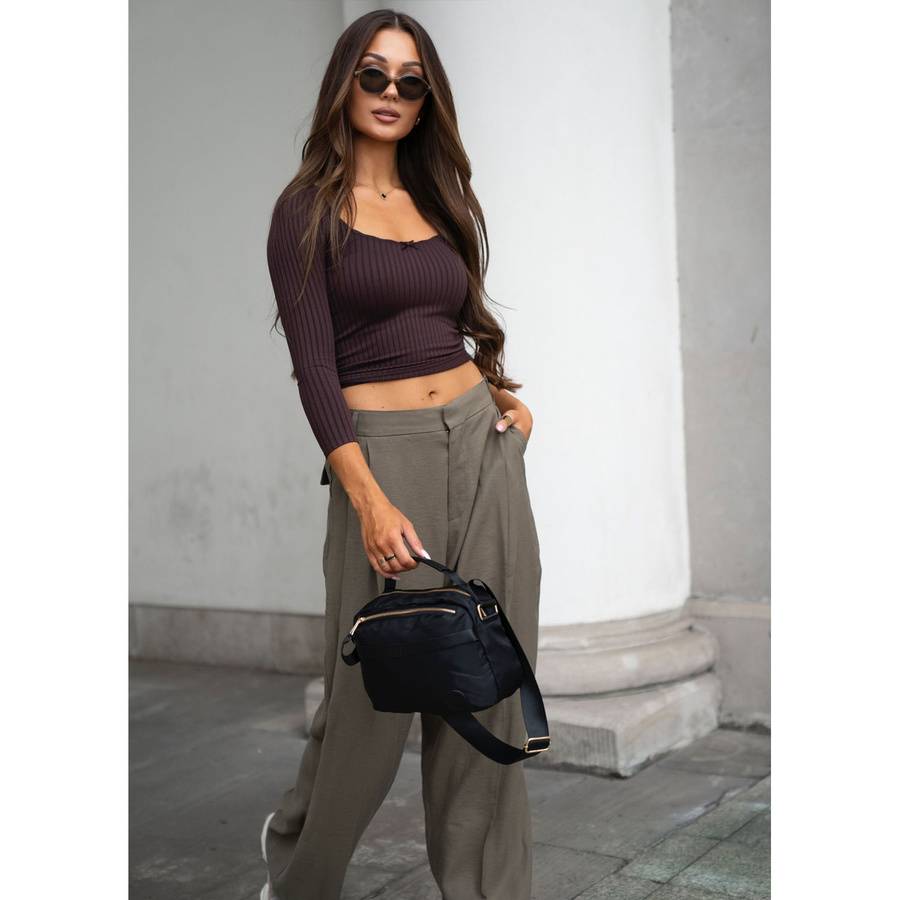 Czarna listonoszka damska z nylonu, jednokomorowa i zamykana suwakiem - Peterson