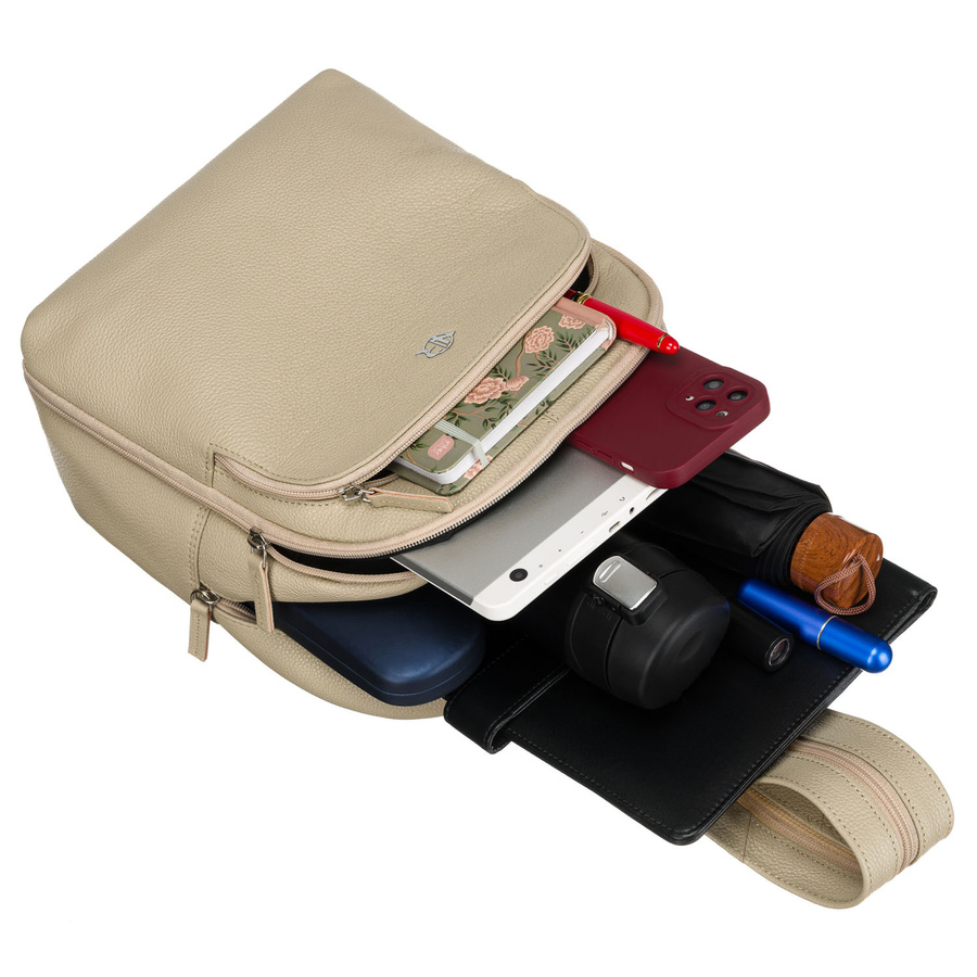 Skórzany, miejski plecak damski w beżowym kolorze - Rovicky