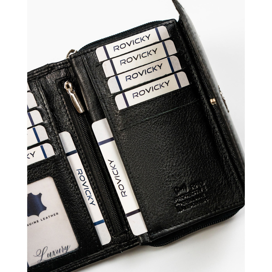 Modny, skórzany portfel damski na zatrzask w czarnym kolorze - Rovicky