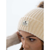 Beżowa czapka damska z pomponem na zimę - Peterson