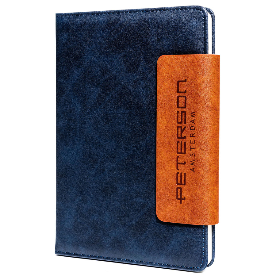 Granatowo-brązowy notes w twardej oprawie w formacie A5 zapinany magnesem - Peterson