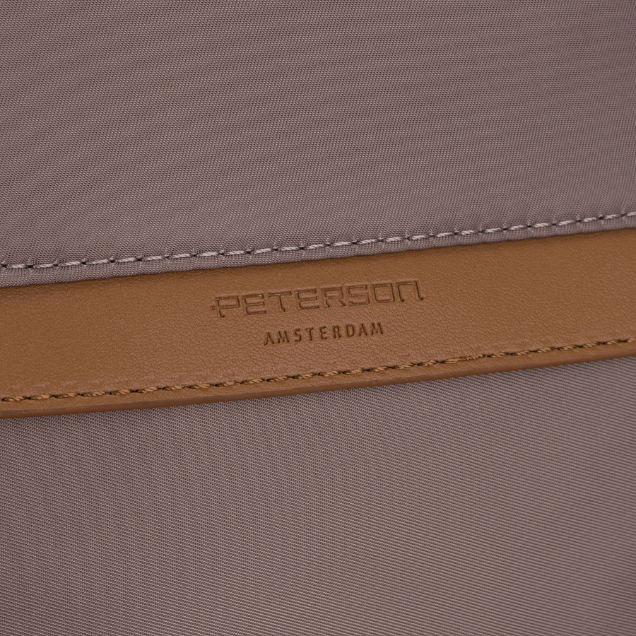 Miejski plecak damski z nylonu i skóry ekologicznej w beżowym kolorze - Peterson