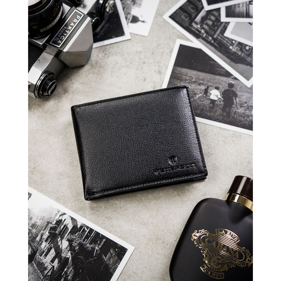 Zestaw prezentowy: skórzany, poziomy portfel męski w czarnym kolorze z systemem RFID i pasek ze skóry ekologicznej - Peterson