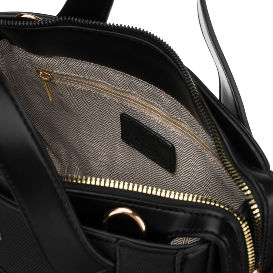 Elegancka, czarna torebka damska wykonana z materiału syntetycznego, zamykana suwakiem - Peterson