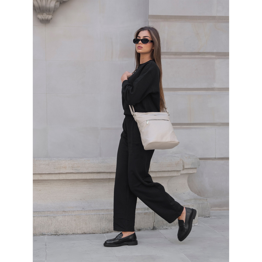 Torebka na ramię listonoszka w modnym kolorze - Rovicky