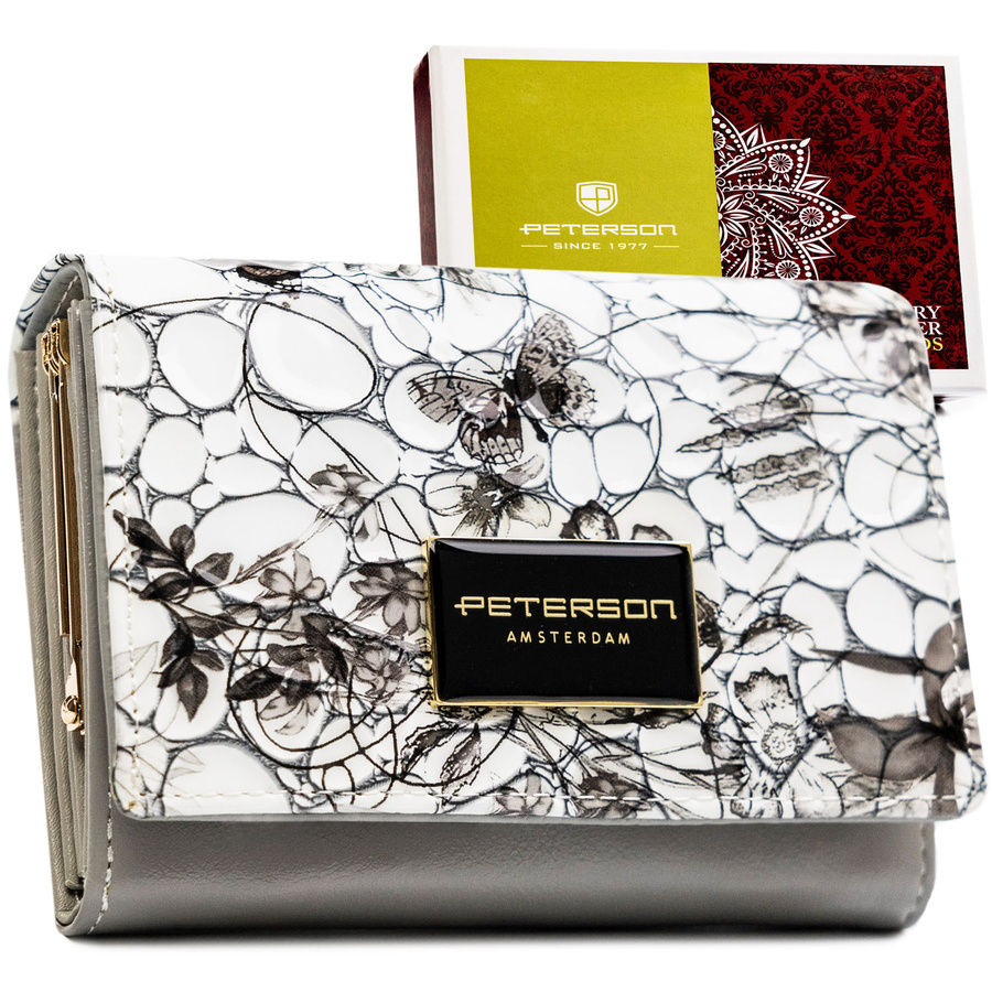 Czarny portfel damski ze skóry naturalnej ozdobiony kwiatowym wzorem - Peterson