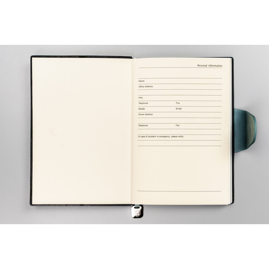 Notatnik w formacie A5 w błękitnym kolorze z magnetycznym zapięciem i wbudowaną zakładką - Peterson