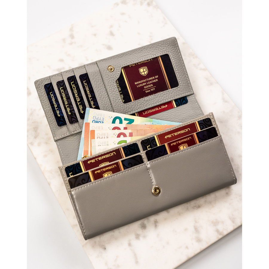 Wielokolorowy, poziomy portfel damski ze skóry naturalnej w kwiatowy wzór - Peterson