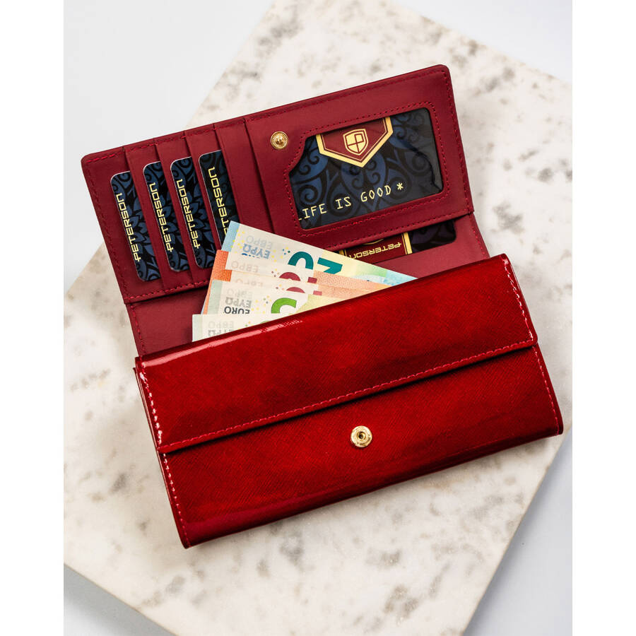 Modny portfel damski czerwony z lakierowanej skóry naturalnej - Peterson