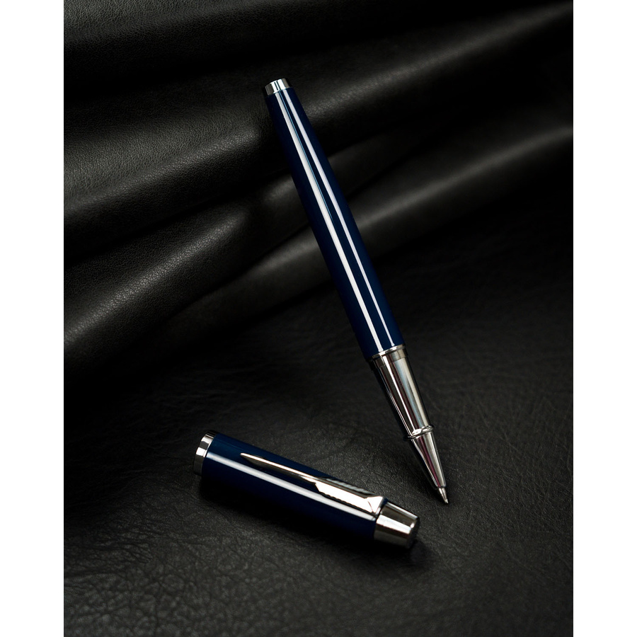 Granatowy, metalowy długopis w eleganckim pudełku - Peterson
