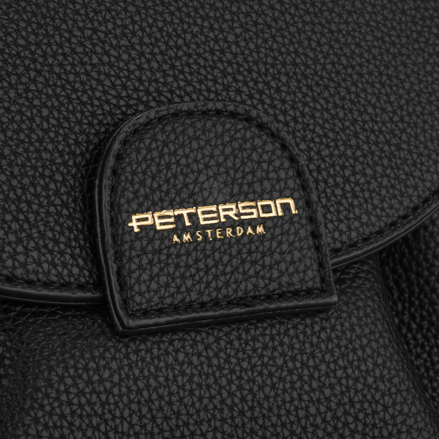 Listonoszka damska ze skóry ekologicznej w czarnym kolorze z kieszonką zewnętrzną - Peterson