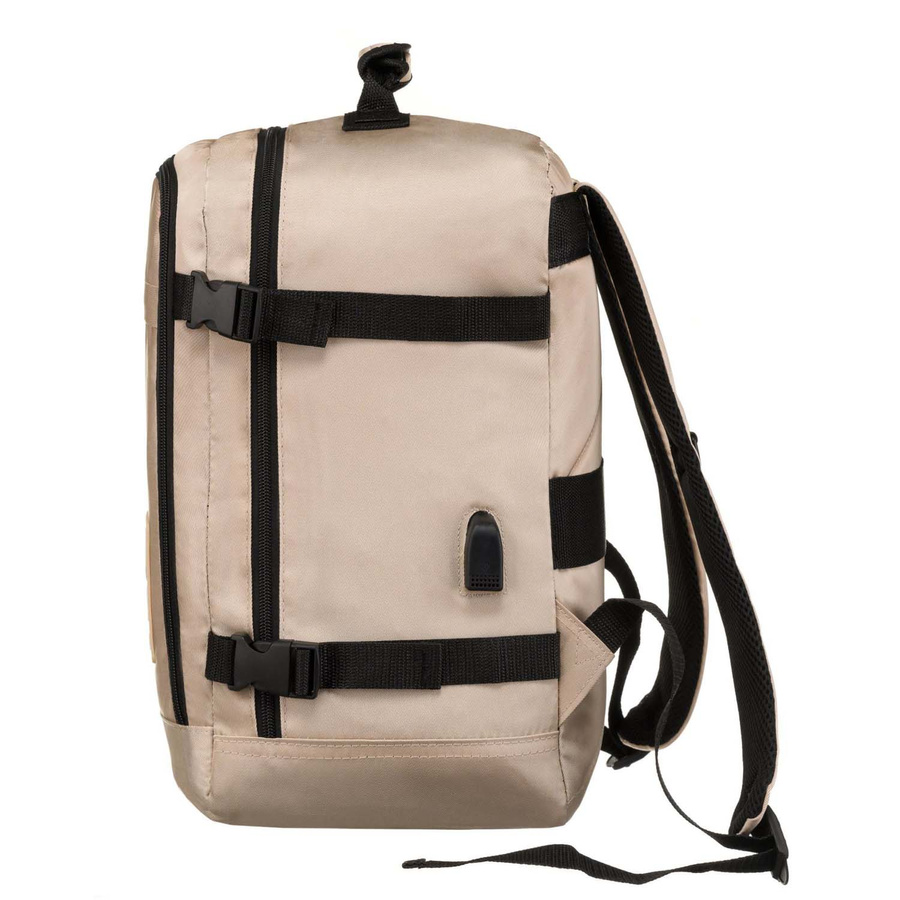 Beżowy plecak kabinowy z wodoodpornego poliestru wyposażony w uchwyt na walizkę - Peterson