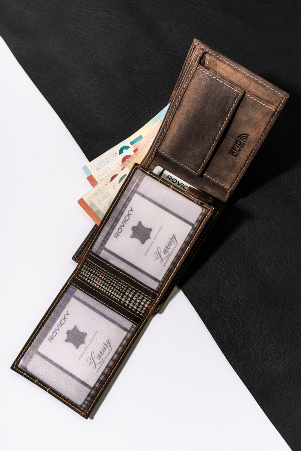 Portfel męski RFID bez zapięcia - Buffalo Wild