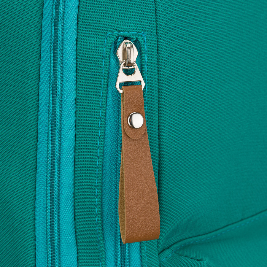 Zielony, młodzieżowy plecak szkolny z poliestru zawieszony na regulowanych szelkach - Peterson