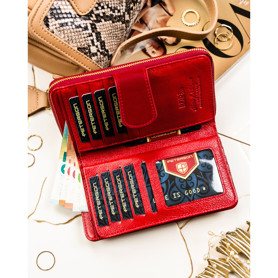 Pionowy, czerwony portfel damski ze skóry naturalnej i ekologicznej - Peterson