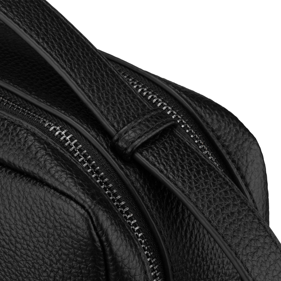 Elegancka saszetka męska ze skóry ekologicznej w czarnym kolorze zamykana suwakiem - Rovicky