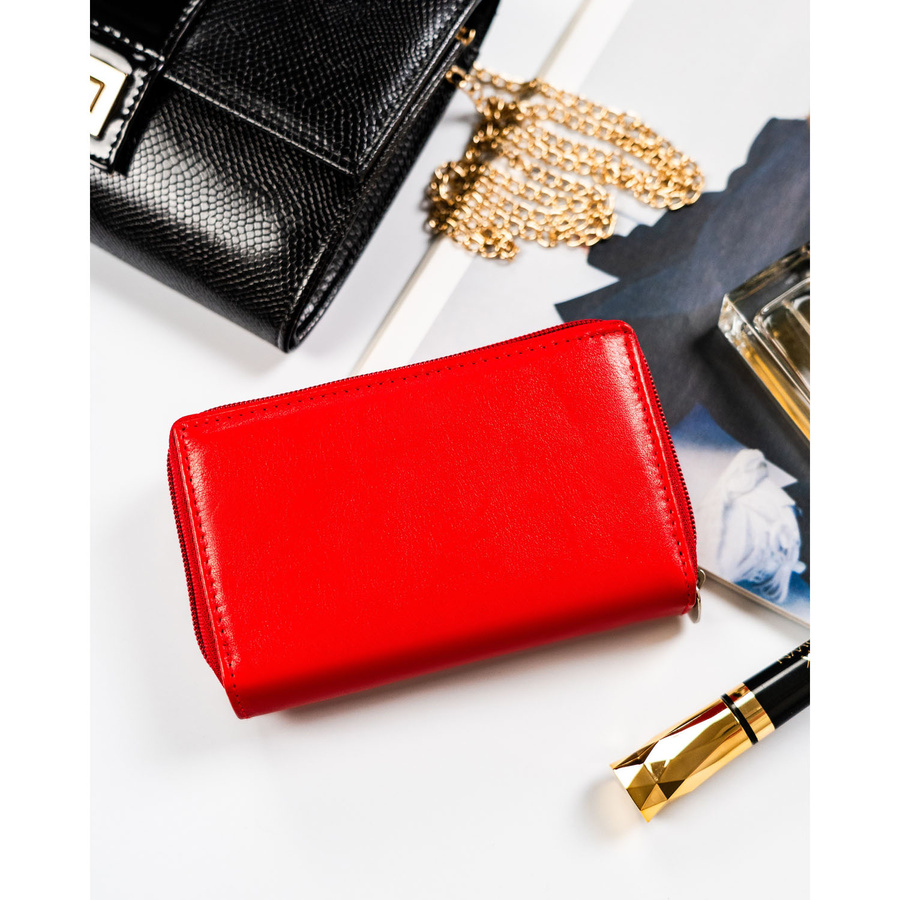 Czerwony, skórzany portfel damski na zatrzask z systemem RFID - Rovicky