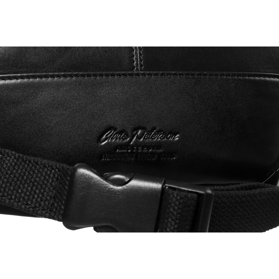 Klasyczna, czarna, skórzana nerka męska na biodra - Peterson
