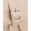 Beżowy, niewielki plecak damski ze skóry ekologicznej wyposażony w nóżki ochronne - Rovicky