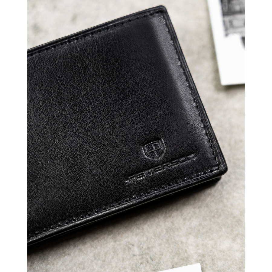 Czarny portfel męski ze skóry naturalnej wyposażony w system RFID - Peterson