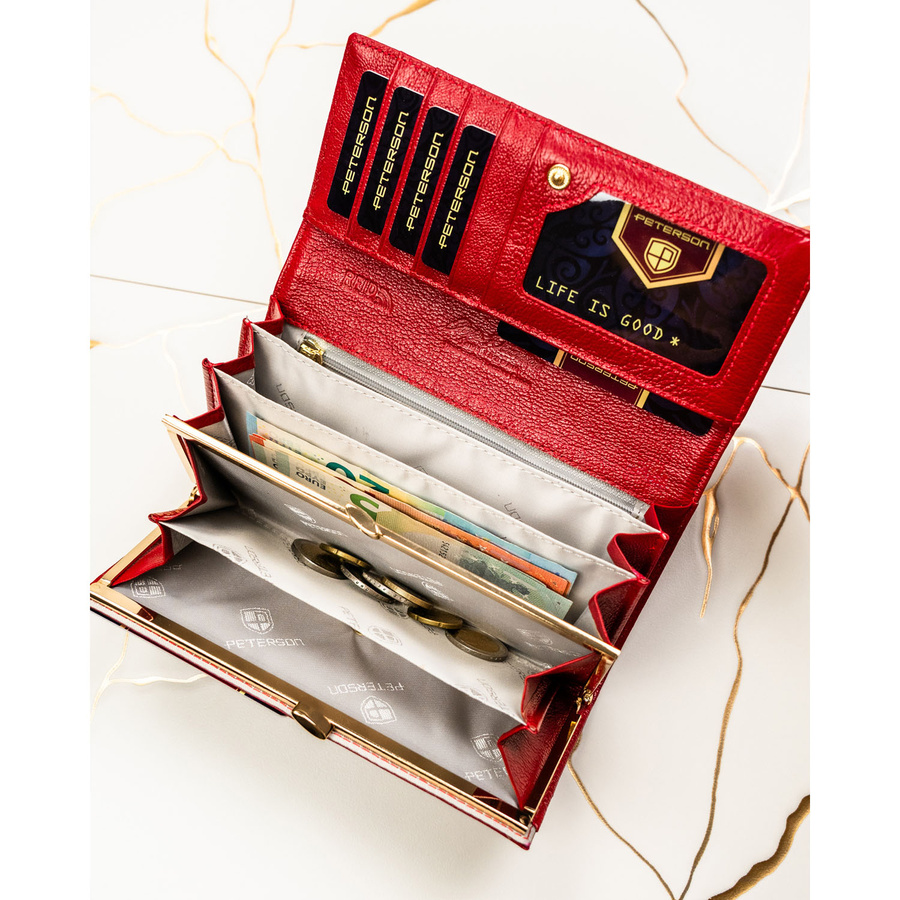 Duży, czerwony portfel damski wykonany ze skóry naturalnej i ekologicznej zamykany zatrzaskiem - Peterson