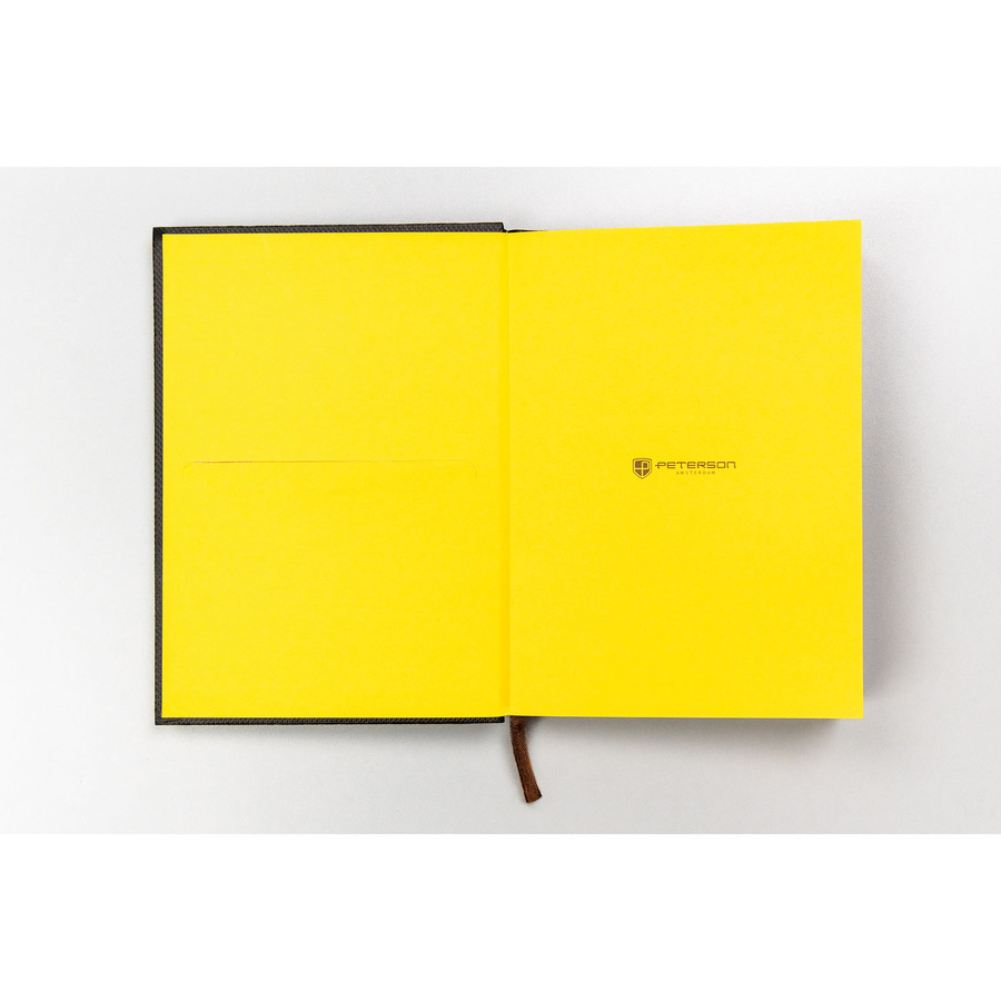 Czarny notes w formacie B6 zadrukowany w kropki - Peterson