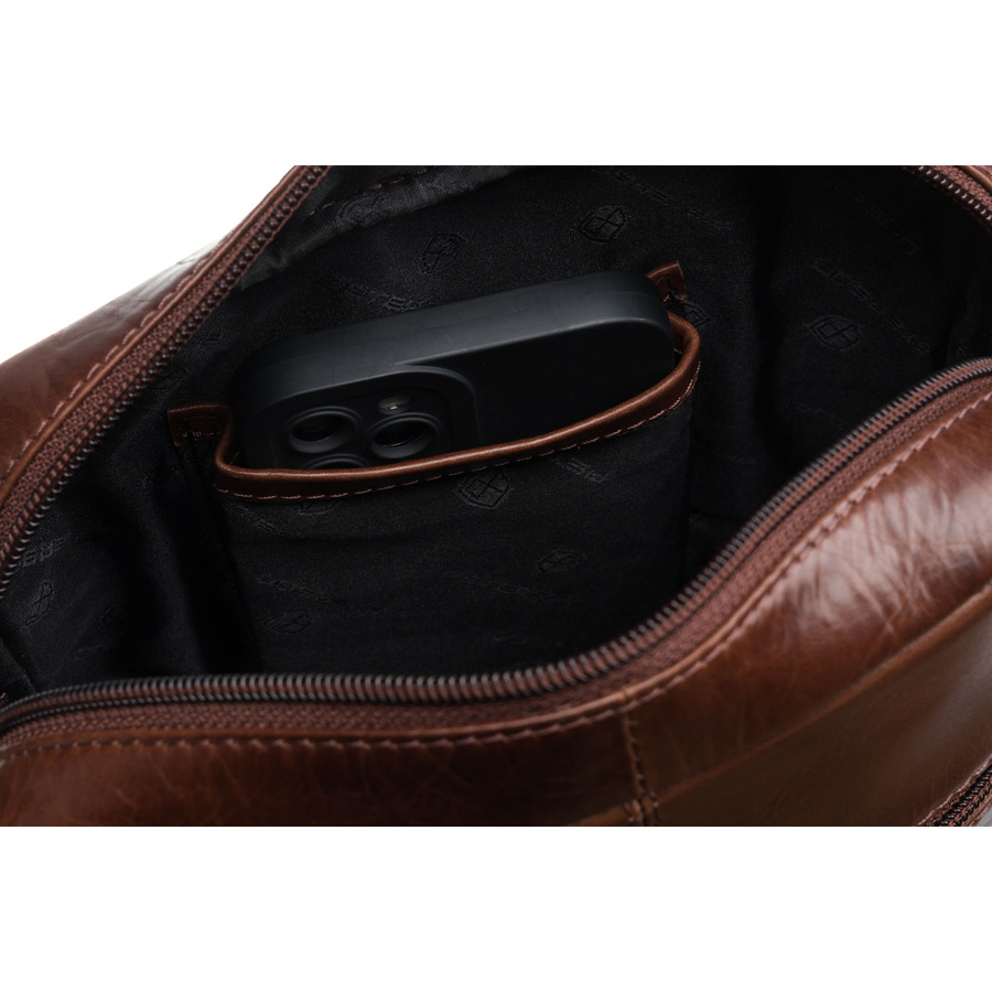 Brązowa listonoszka męska ze skóry naturalnej, zamykana suwakiem - Peterson