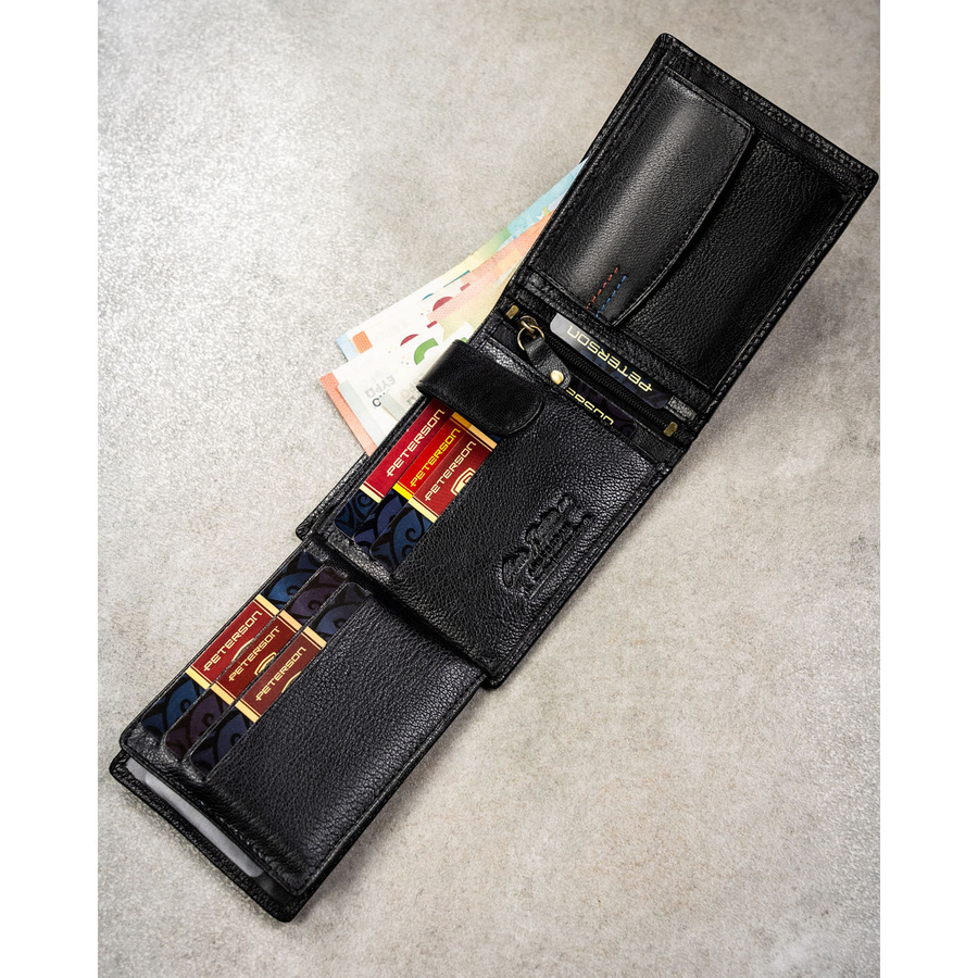 Poziomy portfel męski ze skóry naturalnej w czarnym kolorze w zestawie z brelokiem - Peterson