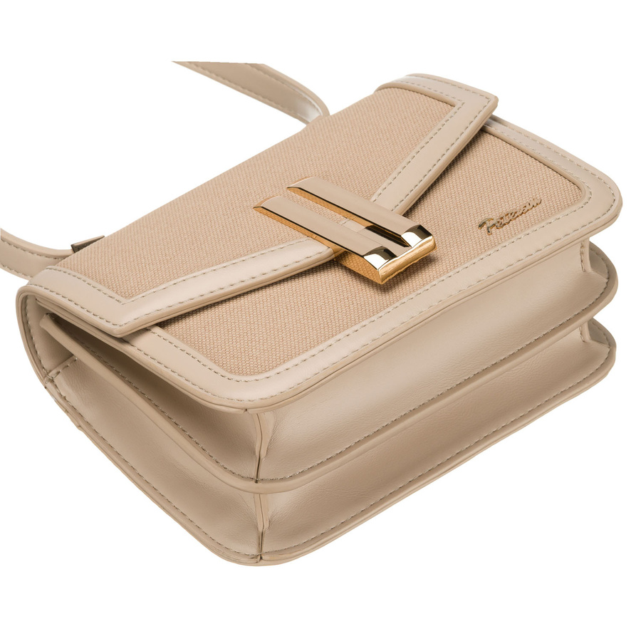 Listonoszka damska z tworzywa sztucznego w beżowym kolorze zamykana klipsem magnetycznym - Peterson