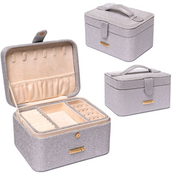 Srebrna szkatułka na biżuterię zamykana zamkiem magnetycznym - Peterson