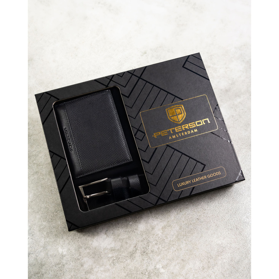 Zestaw prezentowy: skórzany, pionowy portfel męski w czarnym kolorze bez zapięcia i czarny pasek ze skóry ekologicznej - Peterson
