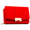 Poziomy portfel damski wykonany ze skóry ekologicznej w czerwonym kolorze, zamykany na zatrzask - Peterson