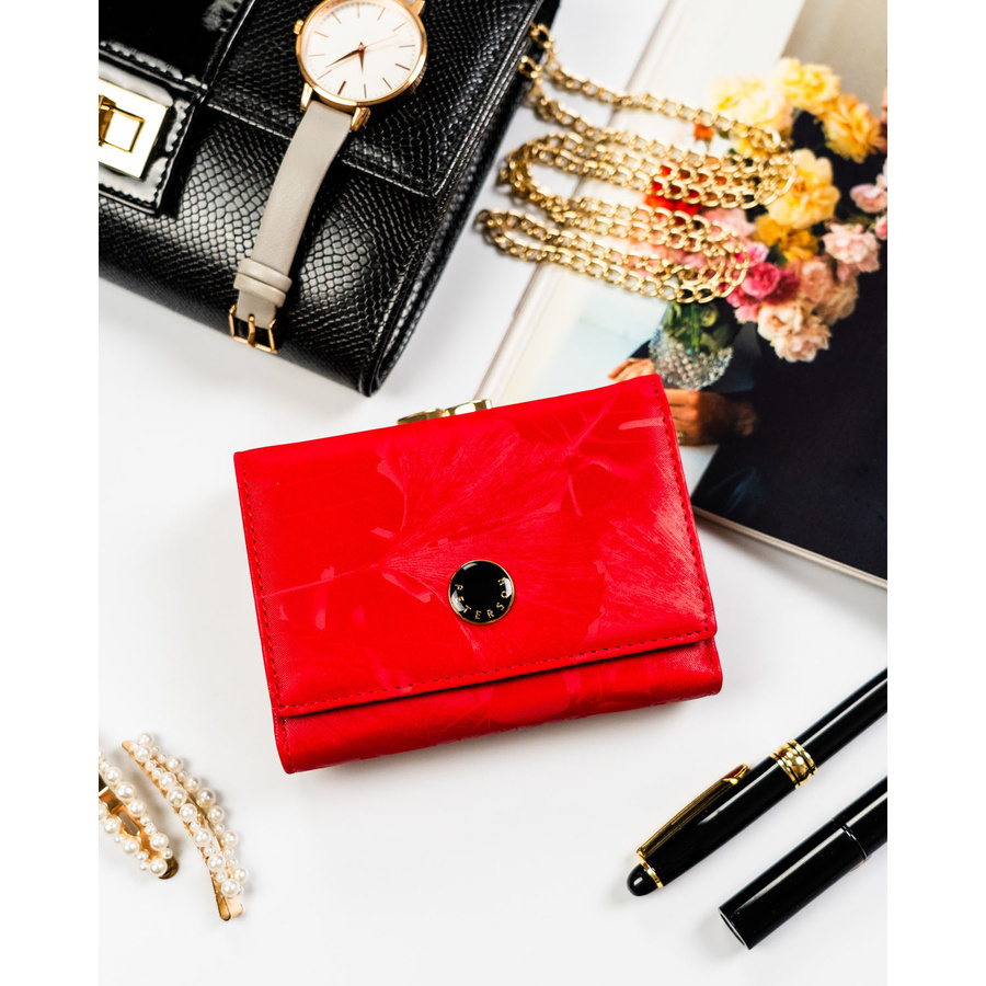 Elegancki, czerwony portfel damski ze skóry naturalnej i ekologicznej - Peterson