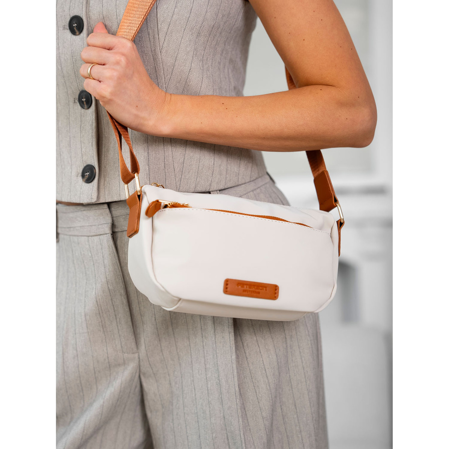 Nylonowa torebka damska w brązowo-beżowym kolorze - Peterson