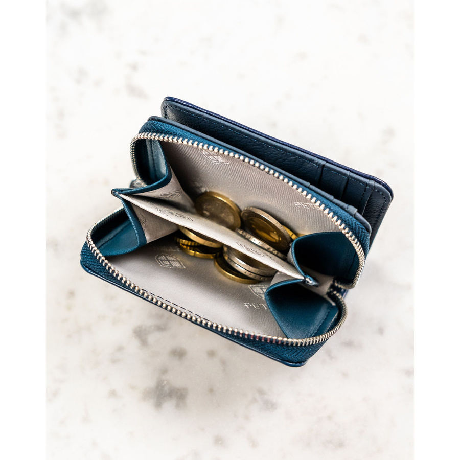 Mały portfel damski ze skóry naturalnej i ekologicznej w granatowym kolorze - Peterson
