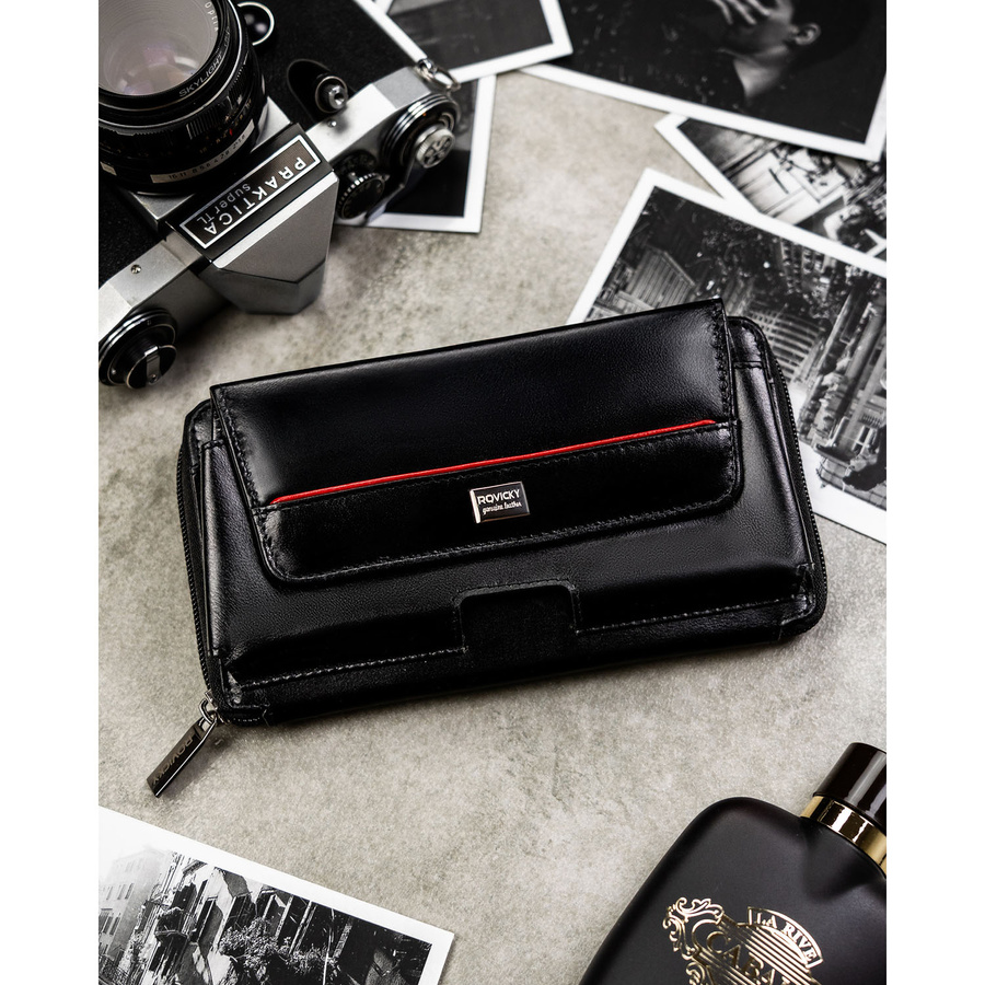 Skórzana, czarna saszetka męska z systemem RFID - Rovicky