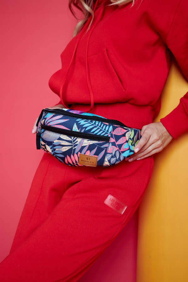 Pojemna saszetka na biodra lub przez ramię - Rovicky