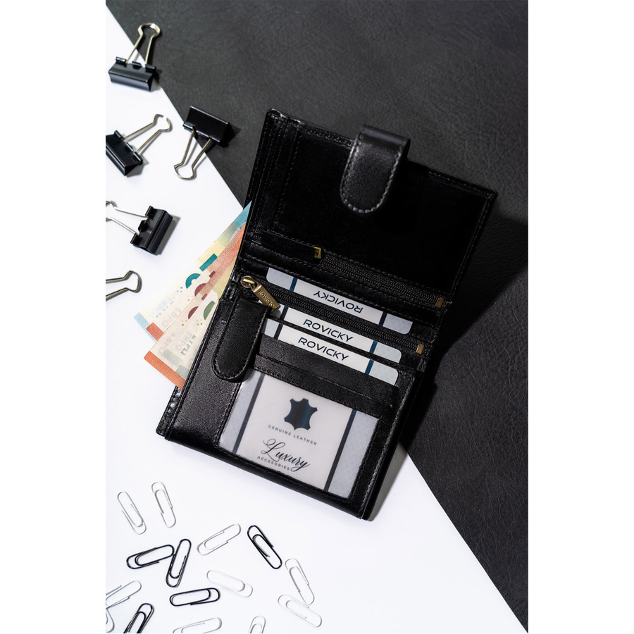 Portfel męski ze skóry naturalnej zamykany na zatrzask - Rovicky