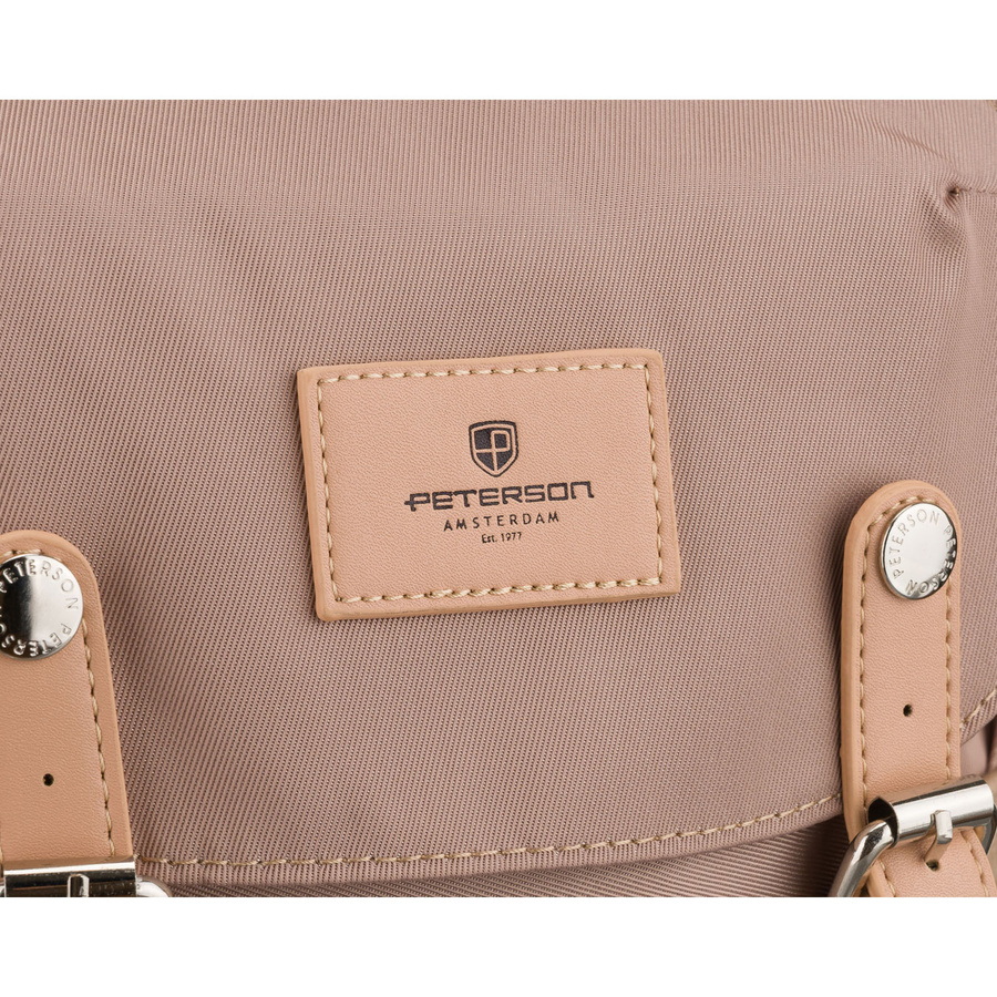 Beżowy, duży plecak damski wykonany z poliestru i skóry ekologicznej - Peterson