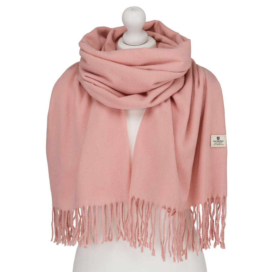 Duży szal damski w różowym kolorze, ozdobiony frędzlami - Peterson