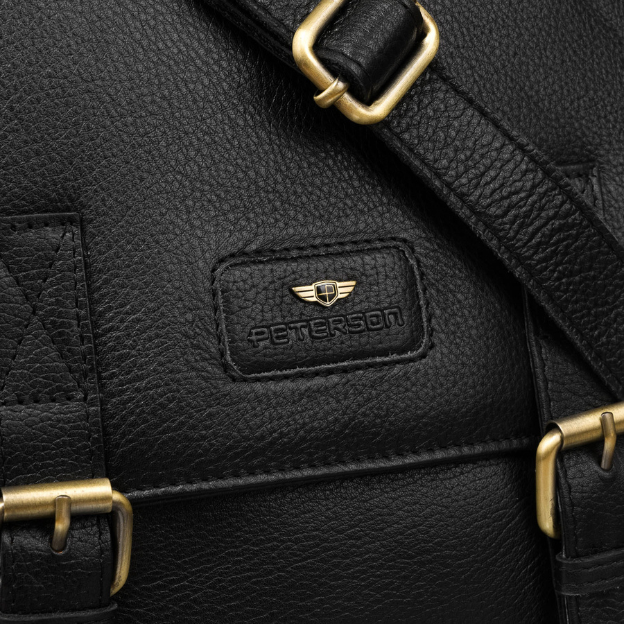 Miejska listonoszka męska ze skóry naturalnej w czarnym kolorze - Peterson