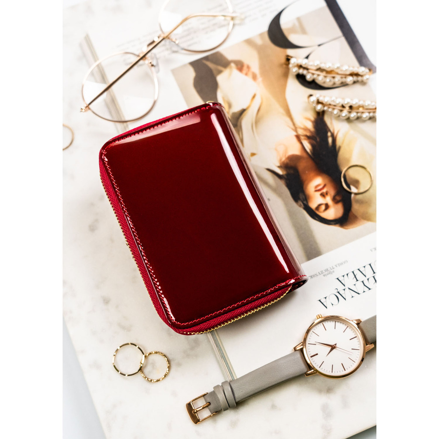 Skórzany portfel damski w czerwonym kolorze z systemem RFID - Peterson